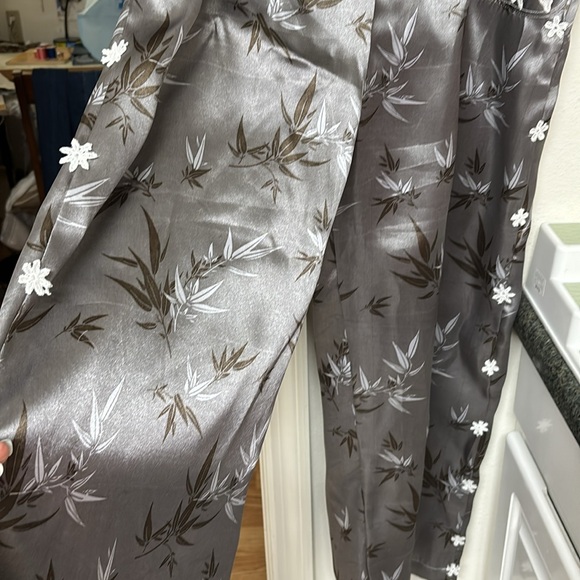 Floral Gray Two-Piece Set - Picture 4 of 5